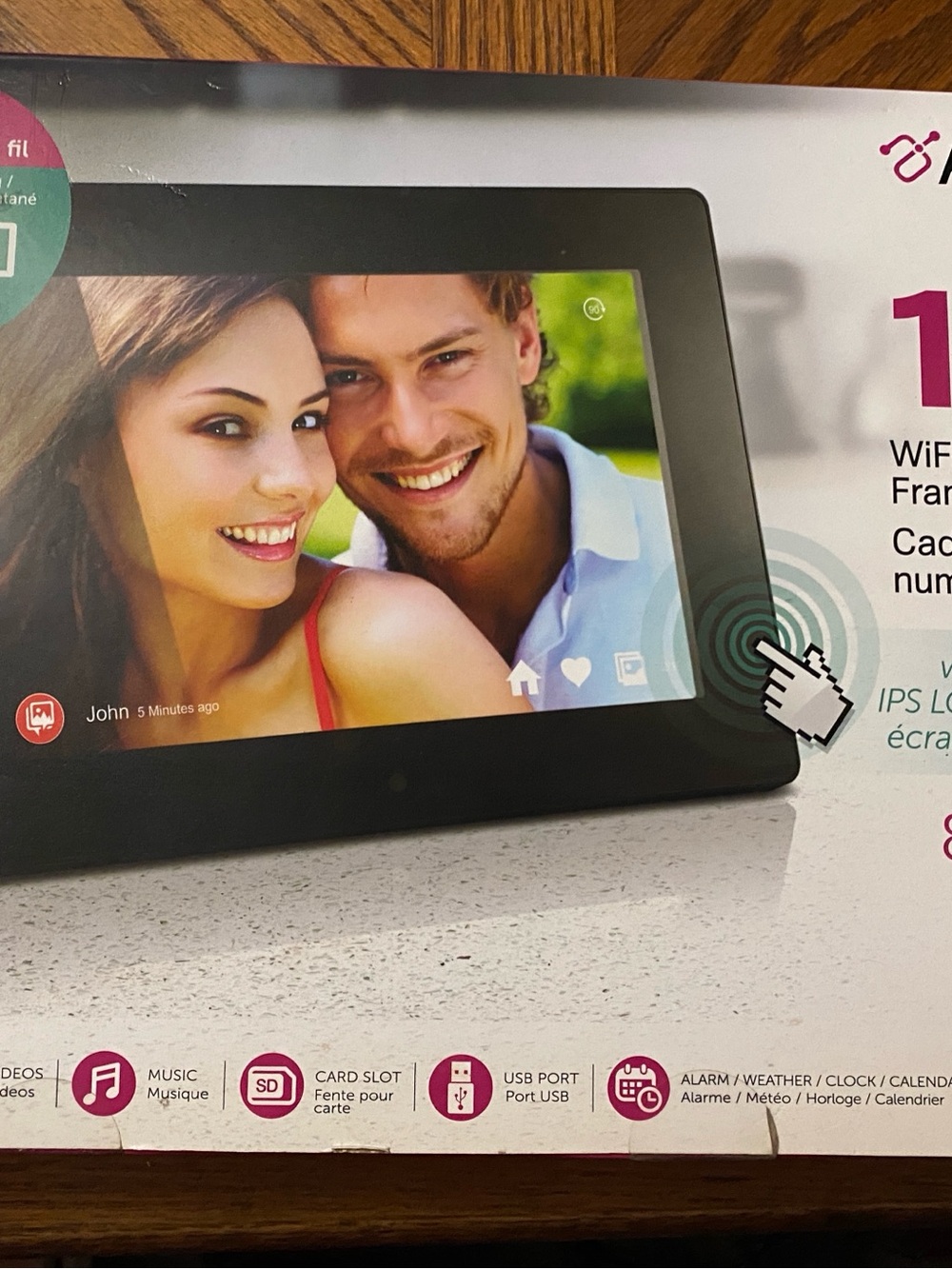 Aluratrk 10" WiFi Digital Photo Frame in Black
